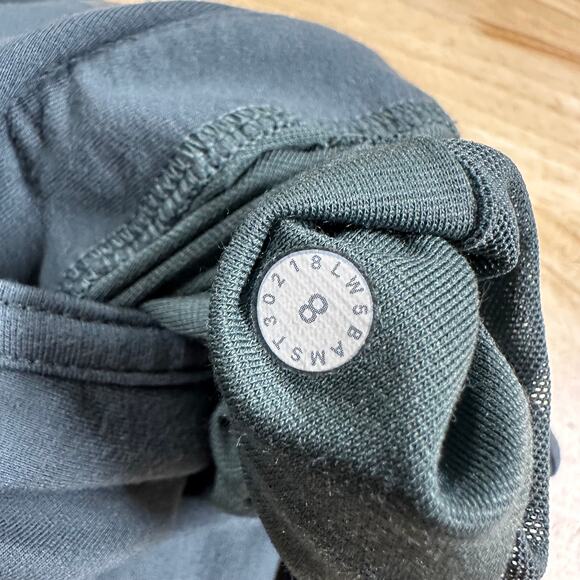 Lululemon Every Moment Pant Sea Steel Women's Size 8 Excellent Used Condition - Picture 3 of 7